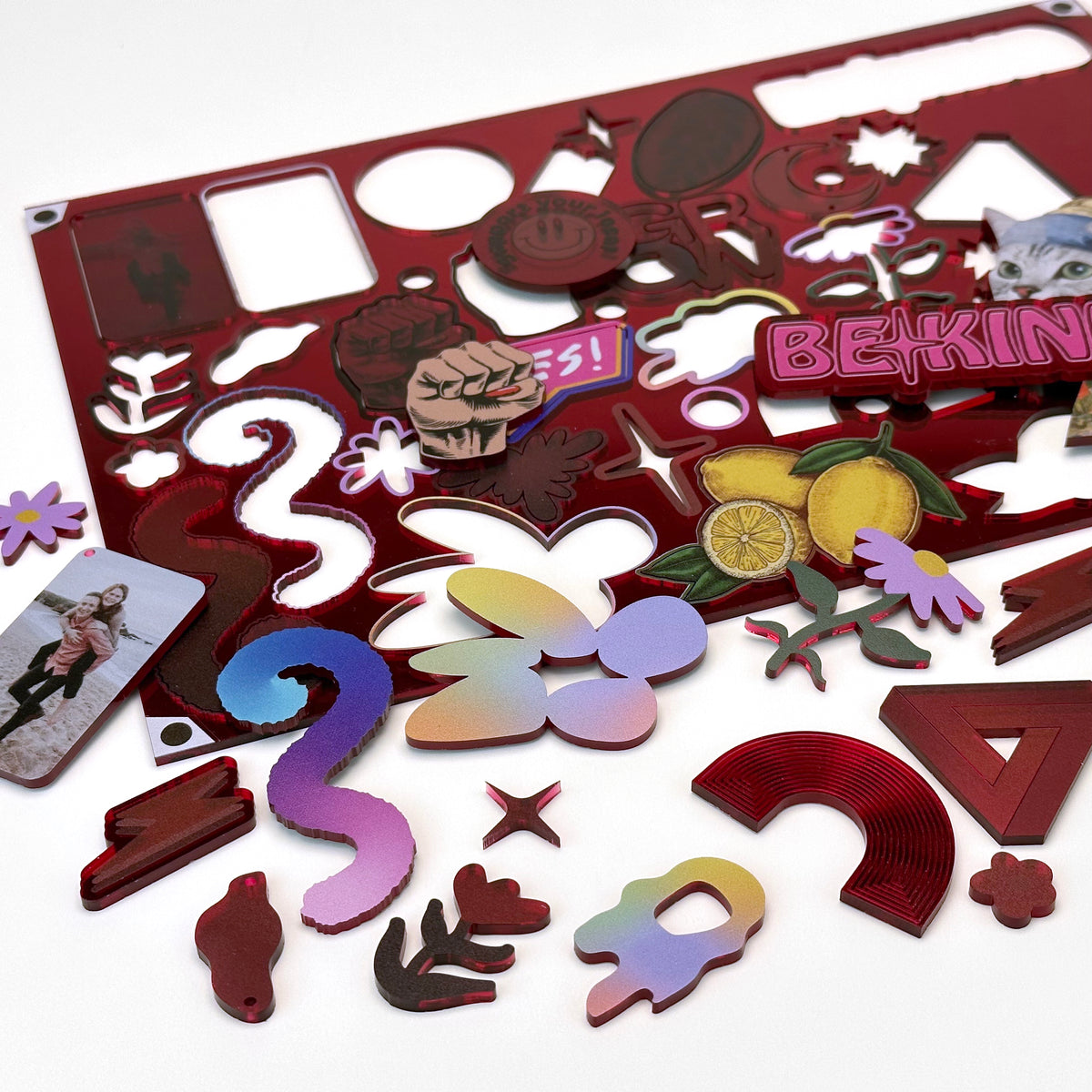 Mirror Red Acrylic with laser cutting & printing - 600x400mm