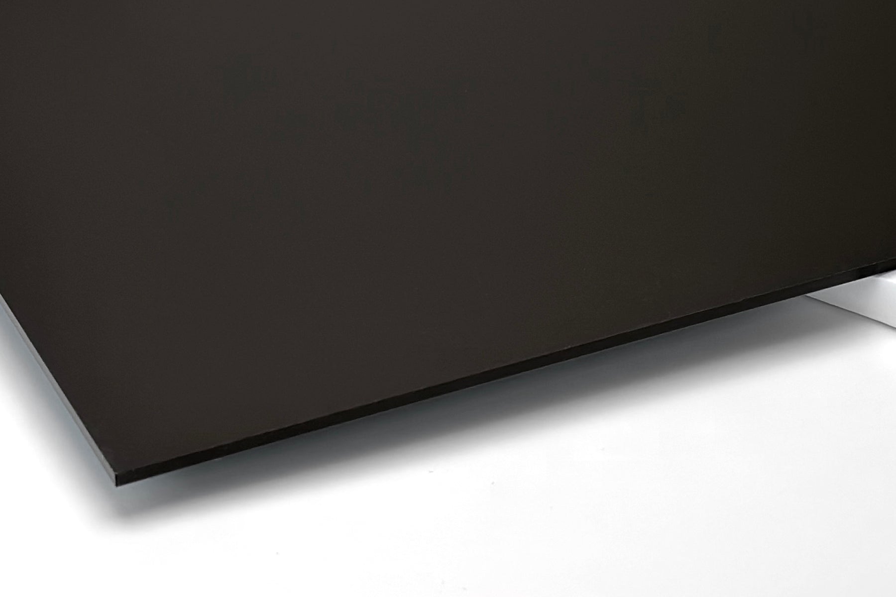 Matta-akryyli, musta, laserleikkuu ja painatus - 600x400mm